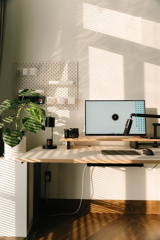 Tips for Creating an Efficient Home Workspace to Boost Productivity